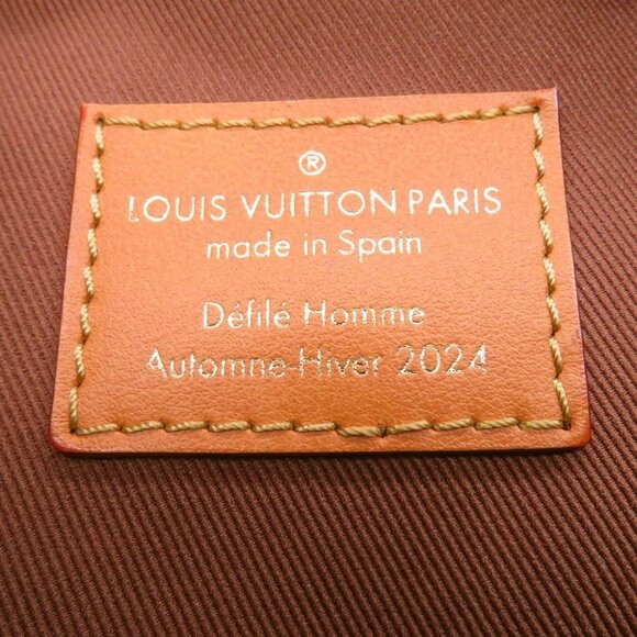 LOUIS VUITTON Montsouris・Backpack Monogram・Dust Brown M11540 - Picture 12 of 16